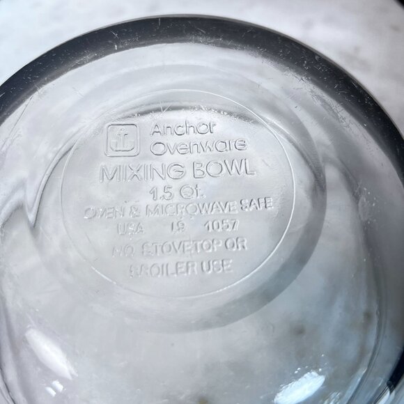 Vtg 1.5Qt Glass Serving Mixing bowl Anchor Hocking Oven Microwave Dishwasher Saf - Picture 3 of 5